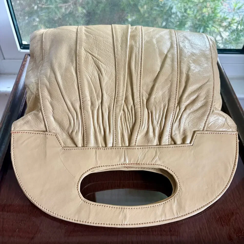Vintage Cream Leather Pleated Slouch Cutout Handle Purse
